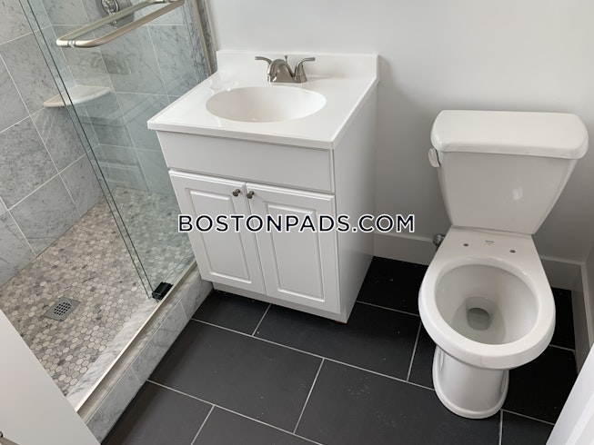 Boston - $2,475 /mo