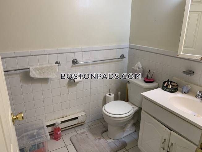 Boston - $2,475 /mo