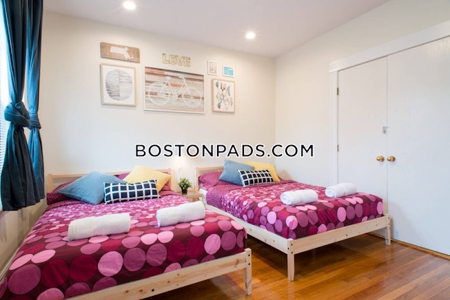 Boston - $3,300 /mo