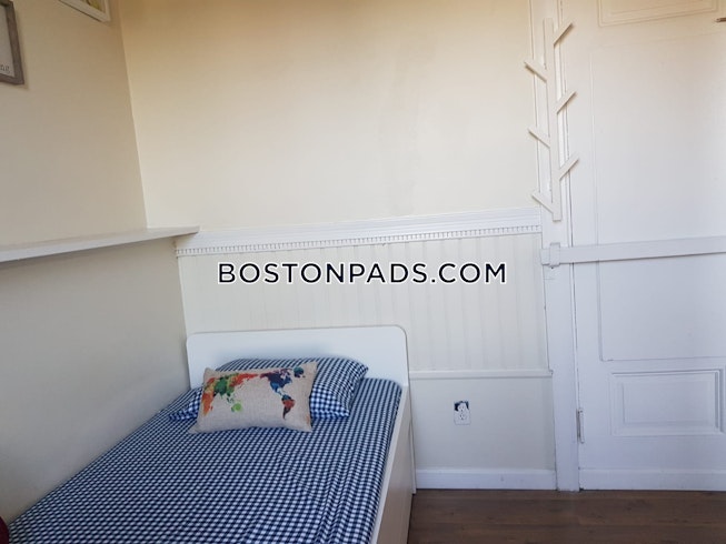 Boston - $3,400 /mo