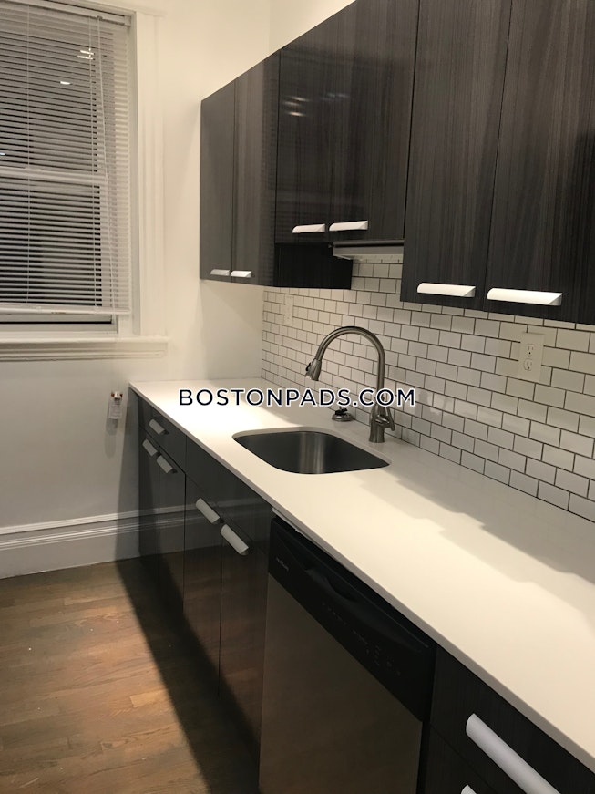 Boston - $2,550 /mo