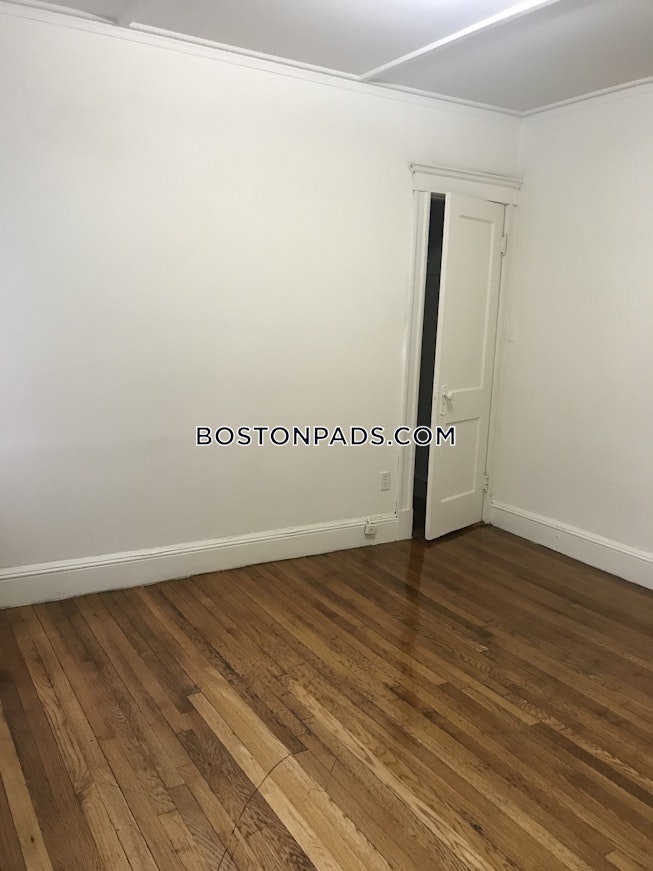 Boston - $2,350 /mo