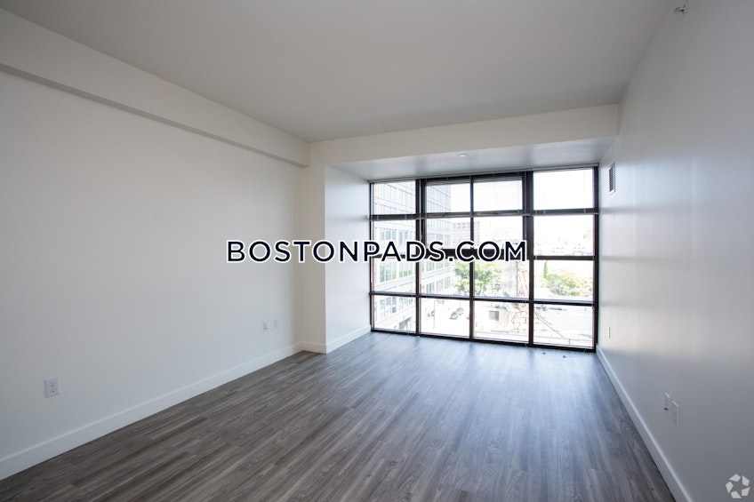 Boston - $9,484 /month