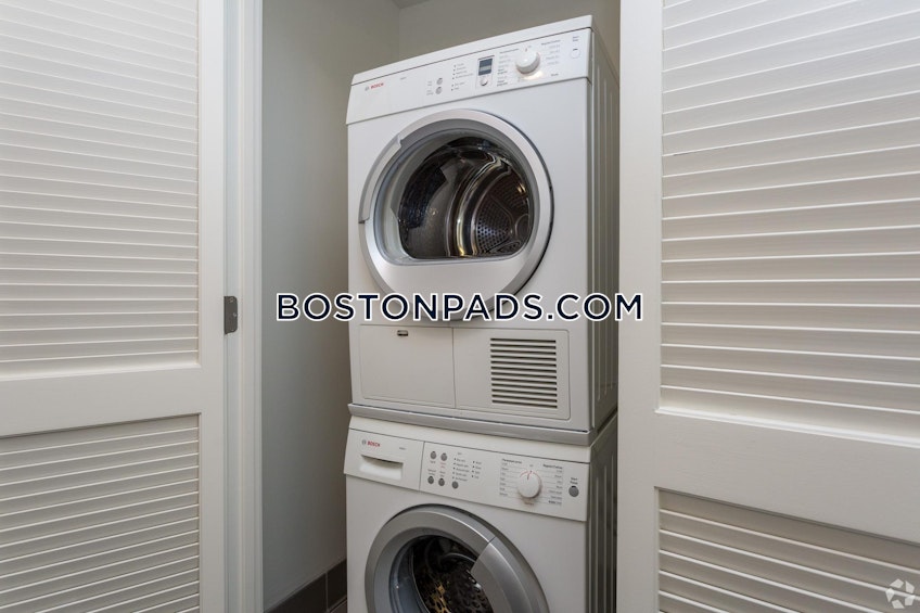 Boston - $9,484 /month