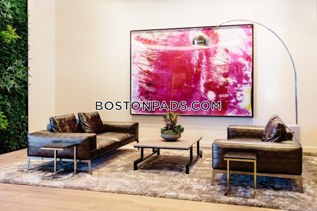 Boston - $3,729 /mo