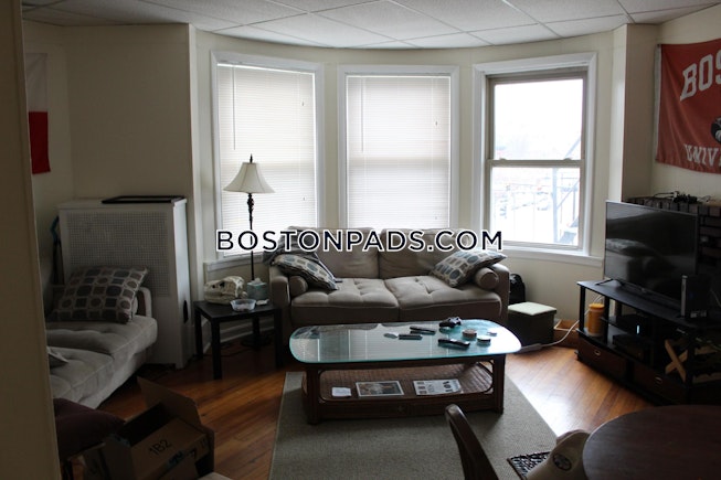 Boston - $4,000 /mo