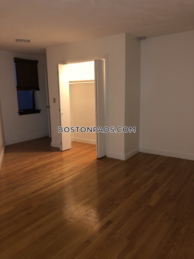 Boston - $2,250 /mo