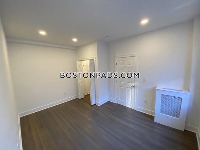 Boston - $3,750 /mo