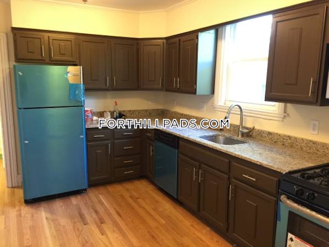 Boston - $2,750 /mo