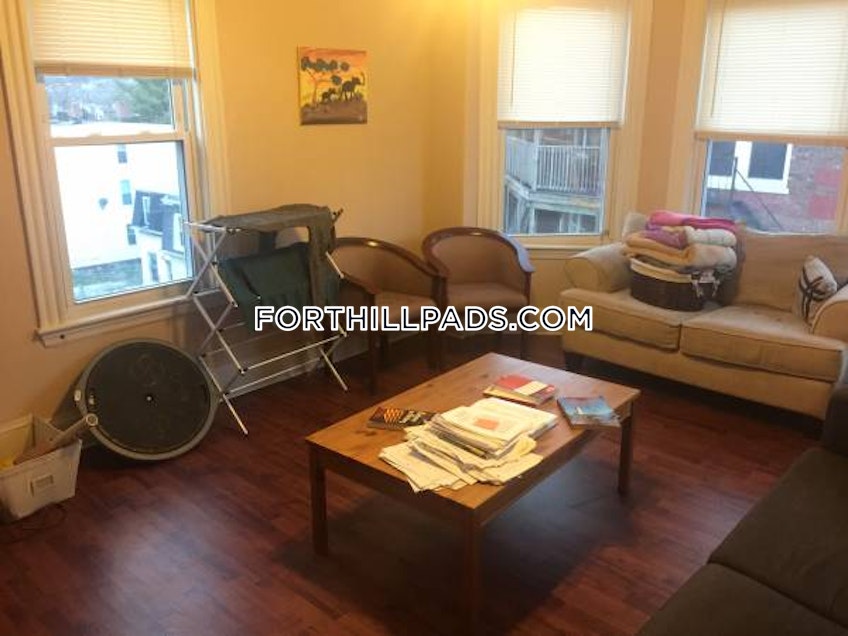 Boston - $2,800 /month