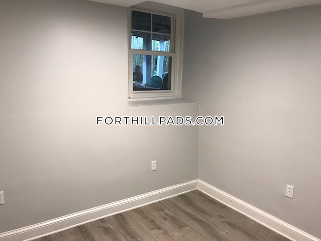 Boston - $3,800 /mo