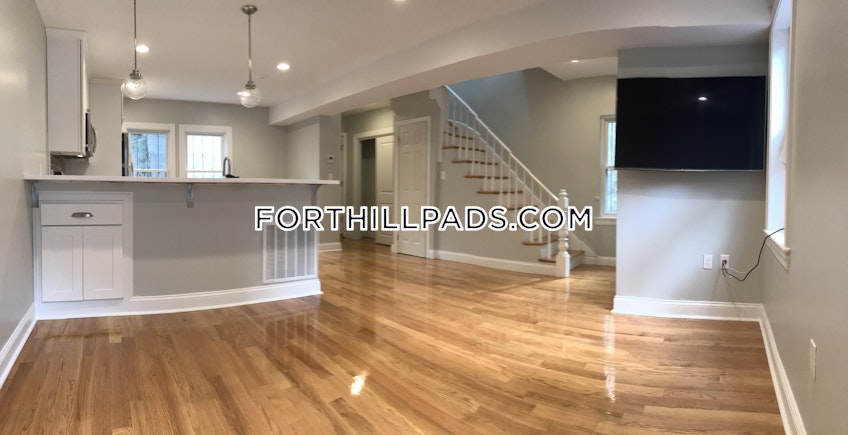 Boston - $4,675 /month