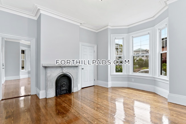 Boston - $3,800 /mo