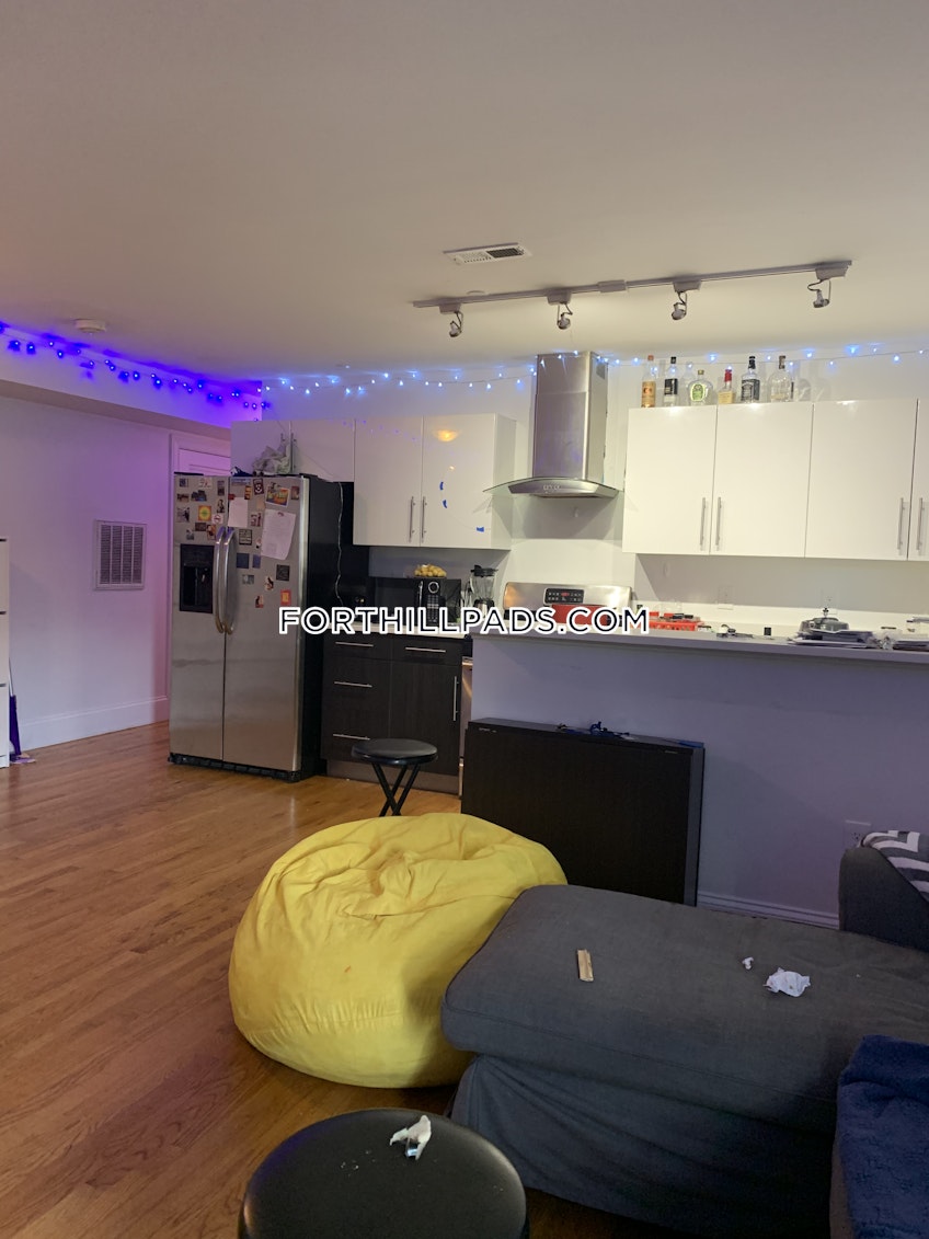 Boston - $4,000 /month