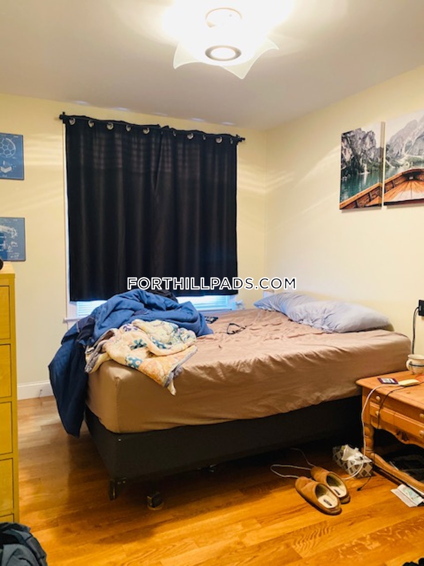 Boston - $4,650 /month