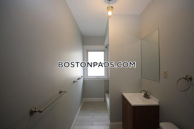 Boston - $3,000 /mo