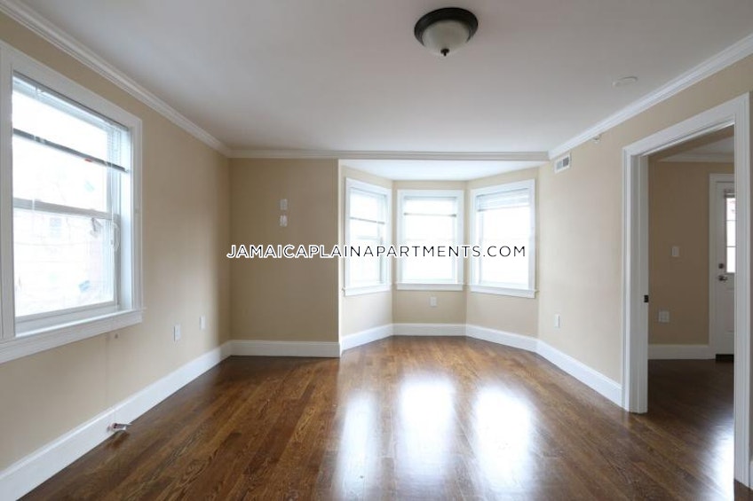 Boston - $2,970 /month