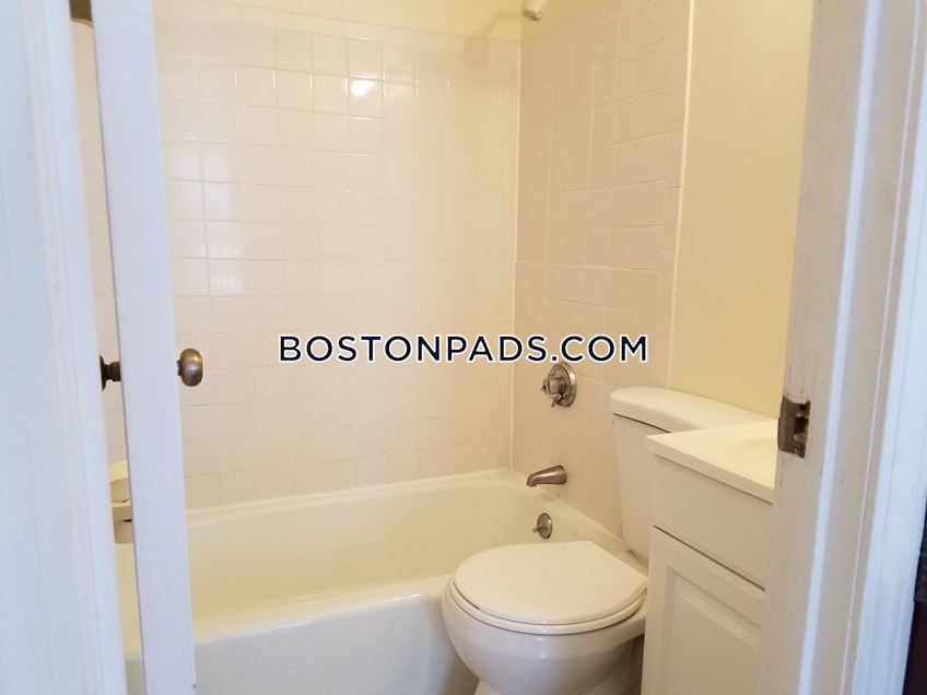 Boston - $1,325 /month