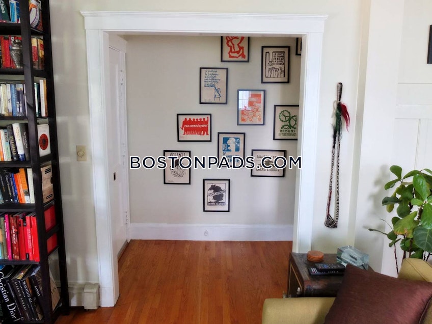 Boston - $2,600 /month