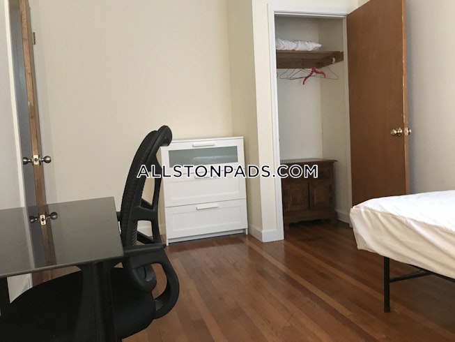 Boston - $3,700 /mo