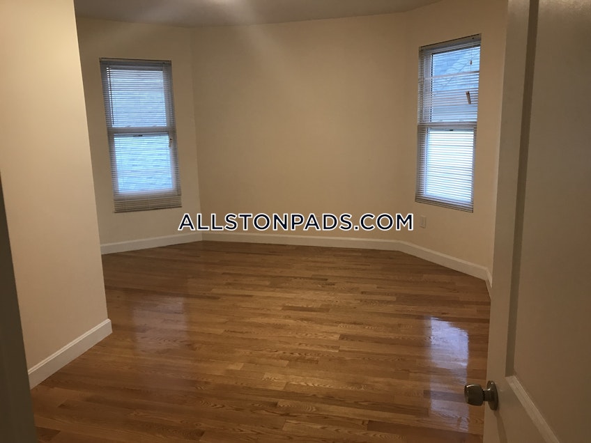 Boston - $4,000 /month