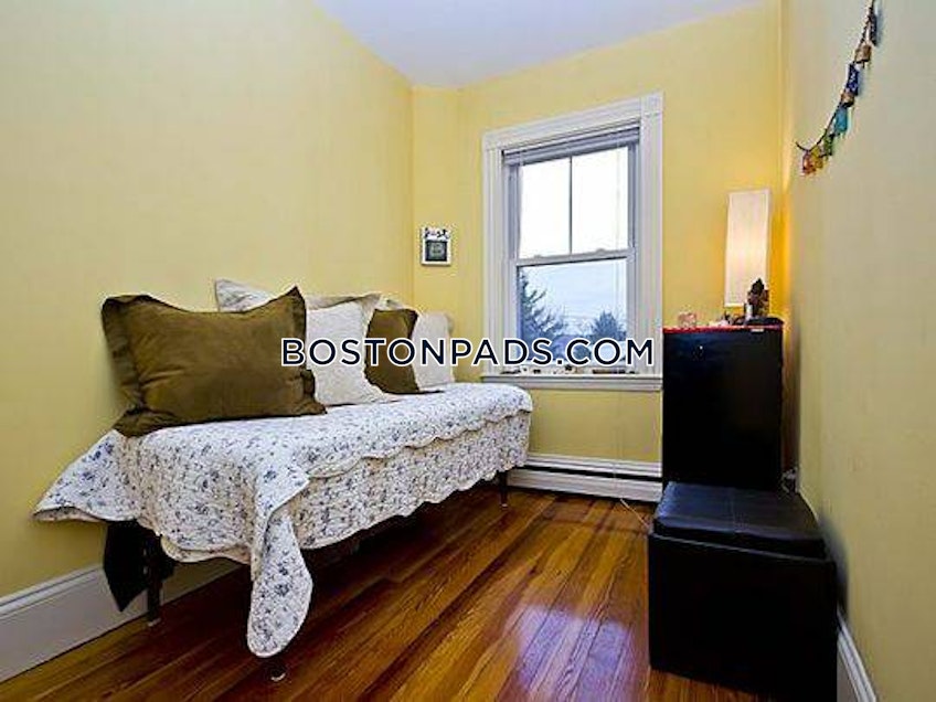 Boston - $5,100 /month