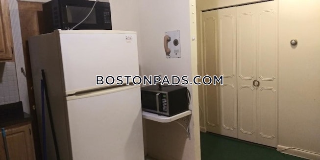 Boston - $2,200 /mo