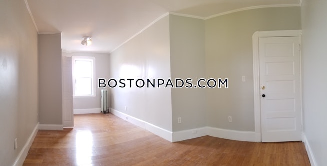 Boston - $2,250 /mo