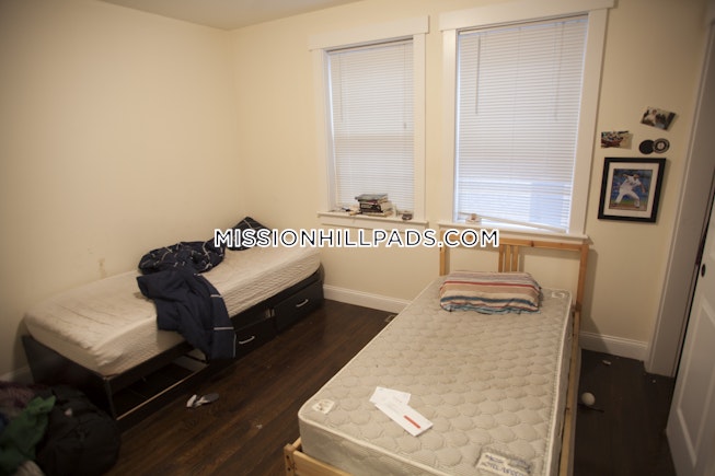 Boston - $7,750 /mo