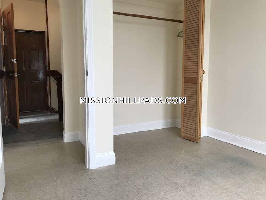 Boston - $5,700 /month