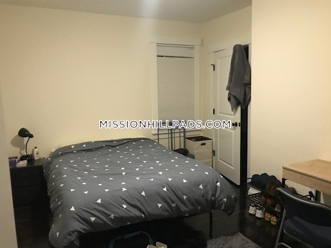 Boston - $7,750 /mo