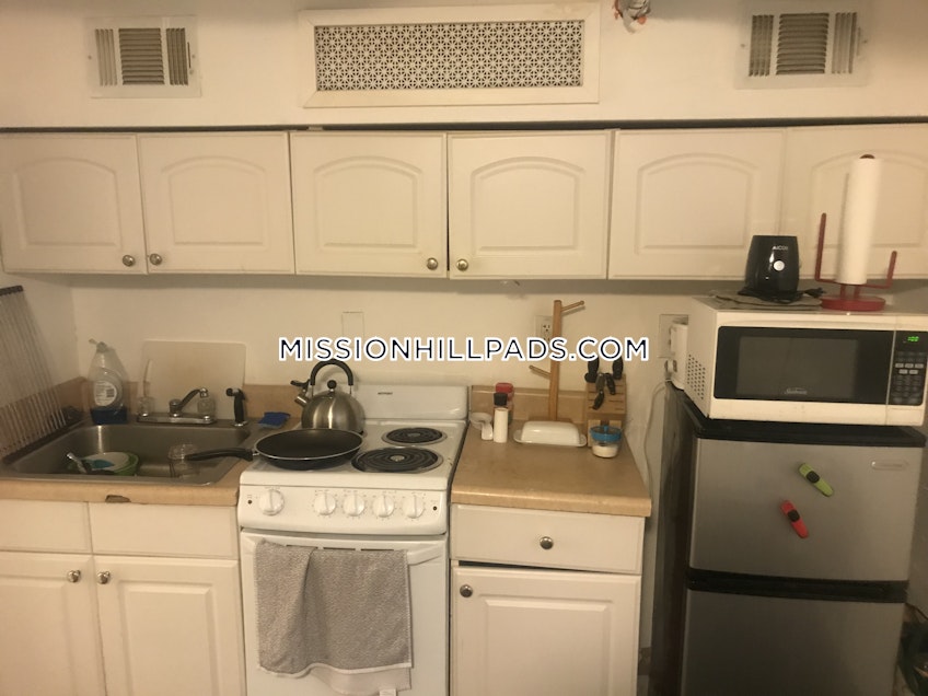 Boston - $1,250 /month