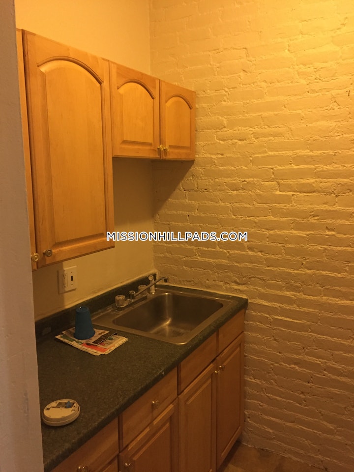 mission-hill-apartment-for-rent-2-bedrooms-1-bath-boston-2945-4518457 