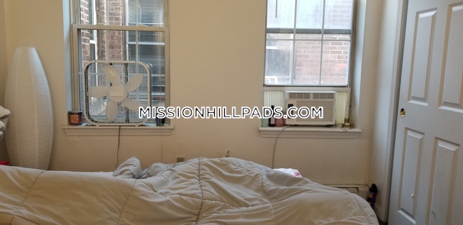 Boston - $3,750 /mo