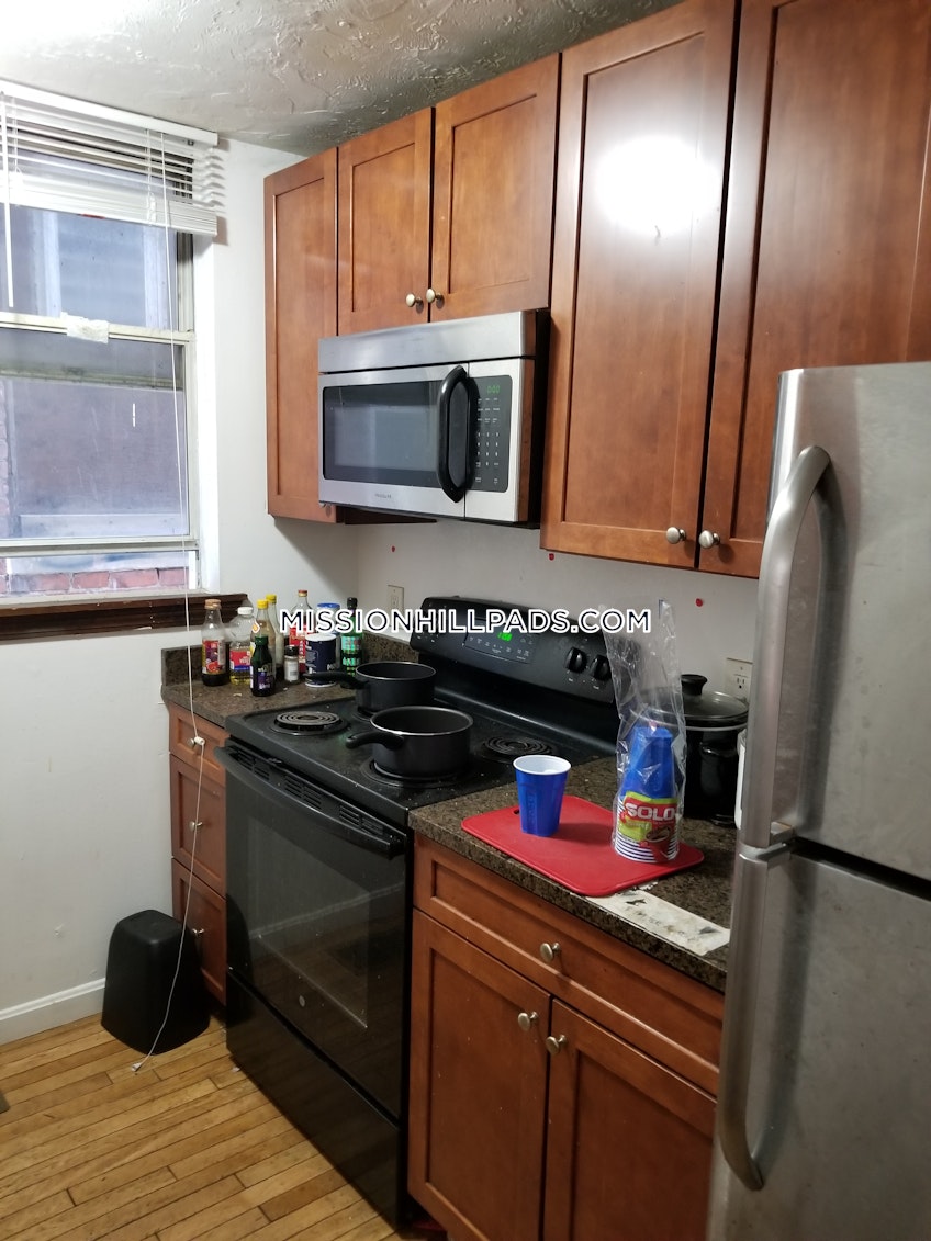 Boston - $5,600 /month