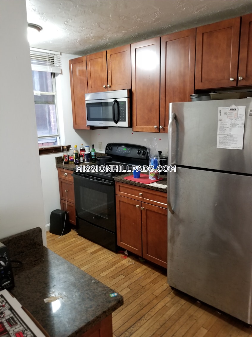 Boston - $5,600 /month