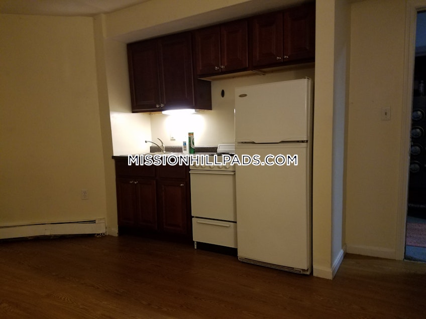 Boston - $1,450 /month