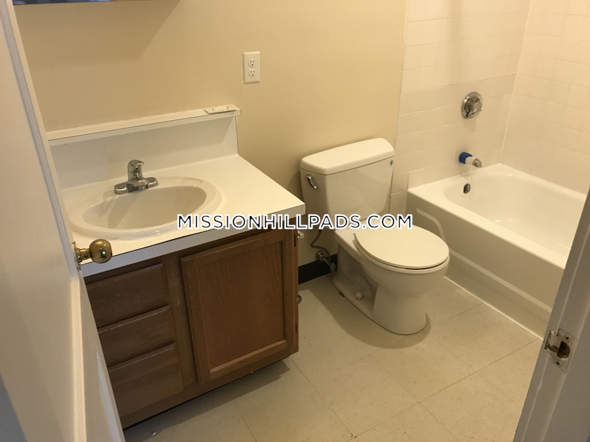 Boston - $1,750 /month