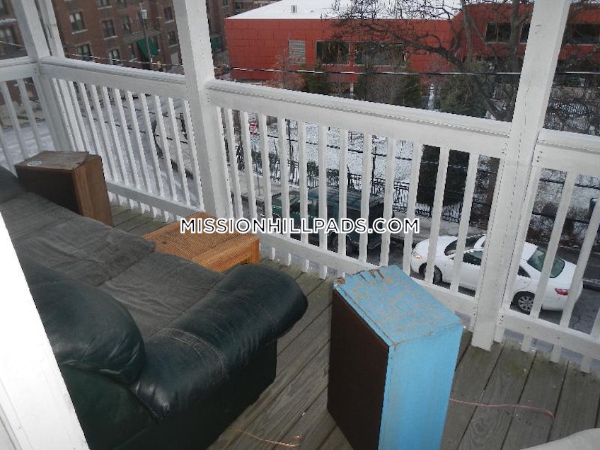 Boston - $5,250 /month