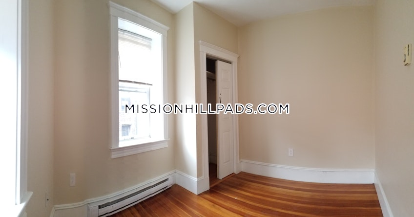 Boston - $5,295 /month