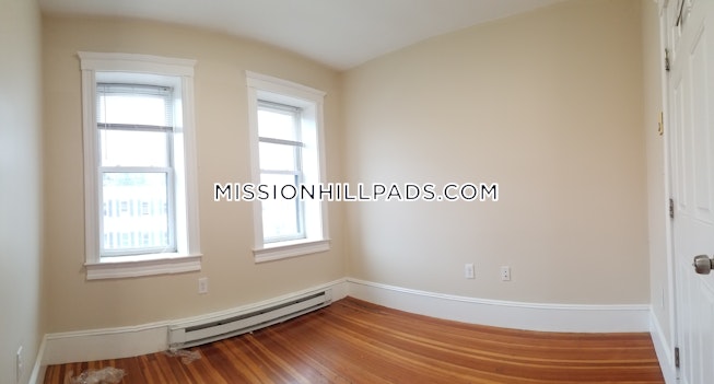 Boston - $5,295 /mo