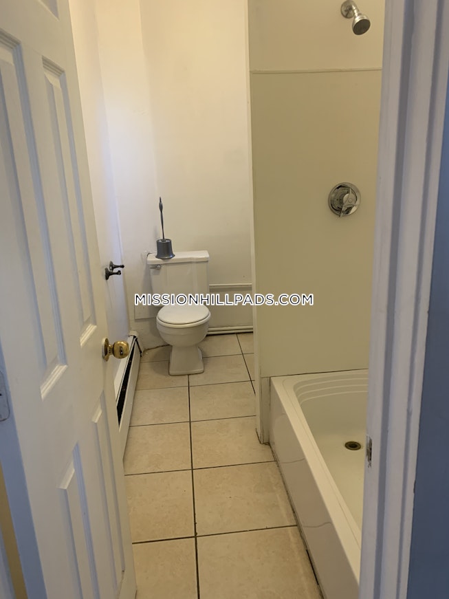 Roxbury Crossing - $3,600 /mo