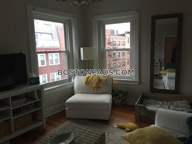 Boston - $1,895 /mo