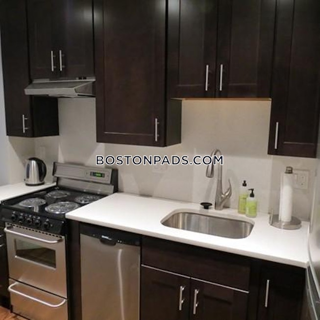 Boston - $2,950 /mo