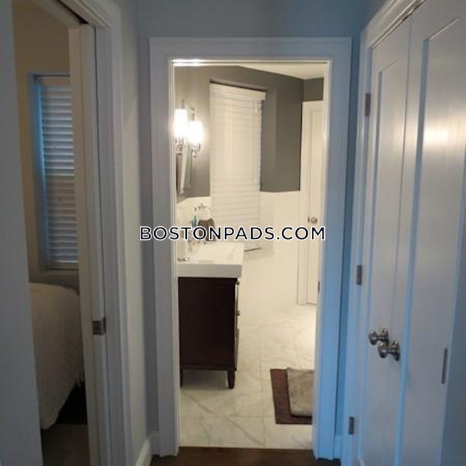 Boston - $2,950 /mo