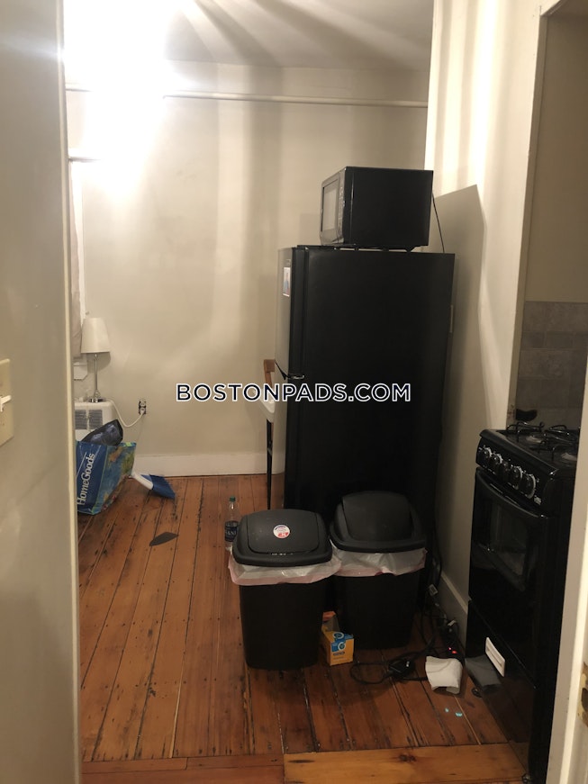 Boston - $1,895 /mo