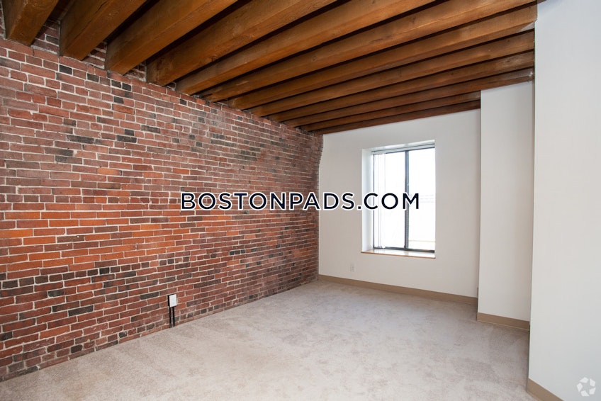 Boston - $4,150 /month