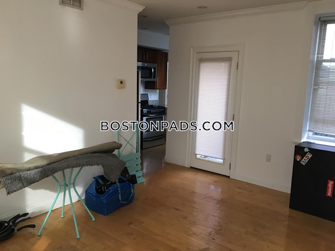 Boston - $4,000 /mo