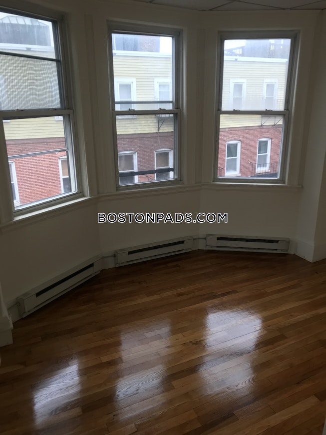 Boston - $3,500 /mo