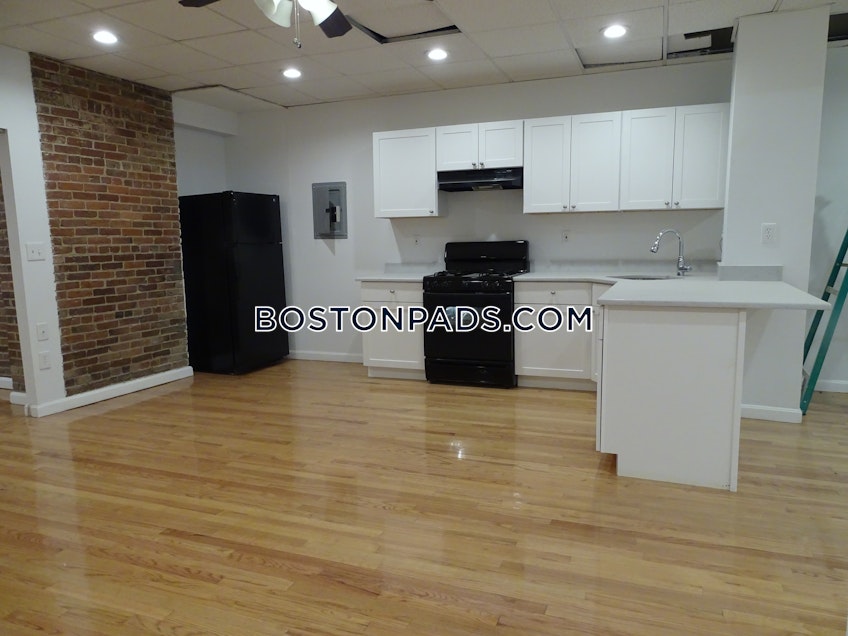 Boston - $6,390 /month